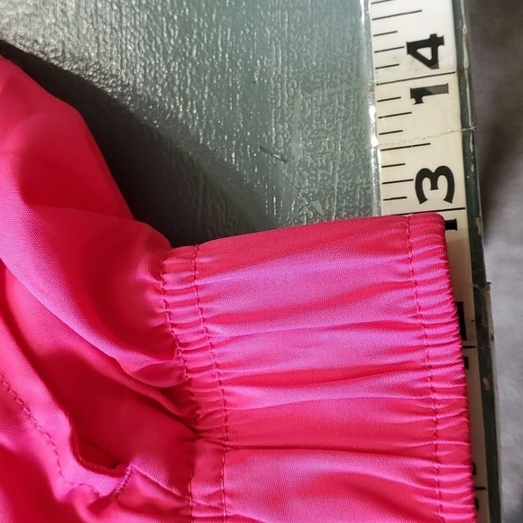 ATHENTIC,‎ hot pink XS shorts. Two pockets, lined. Great condition. - Picture 3 of 9